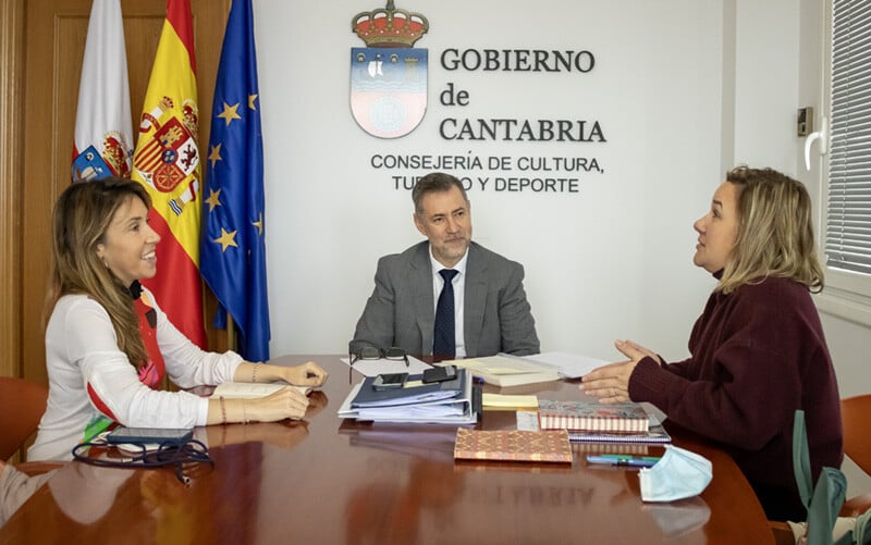 Turismo colaborará en la promoción del Geoparque Costa Quebrada