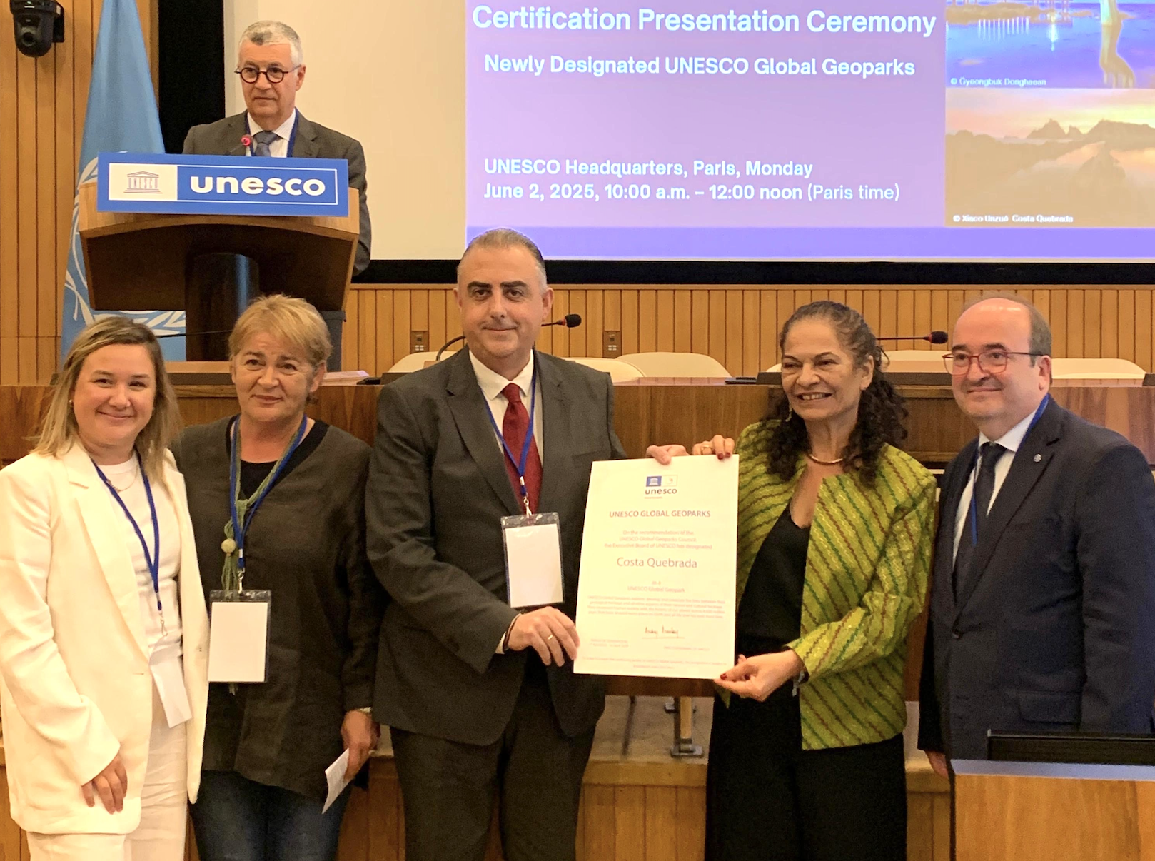 Costa Quebrada recibe en Paris el Certificado como Geoparque Mundial de la UNESCO