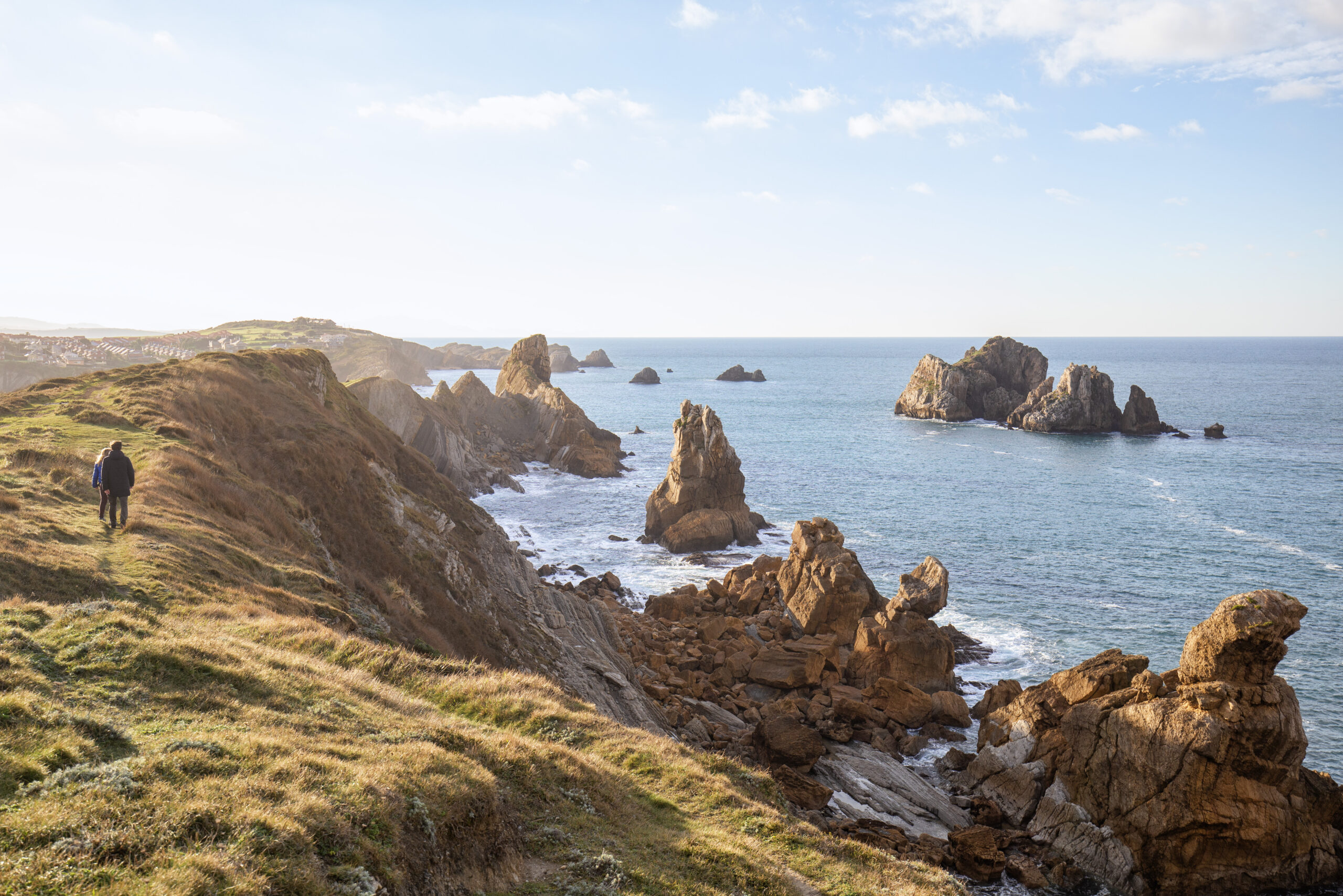 Costa Quebrada, un territorio que educa a los escolares con un paisaje UNESCO